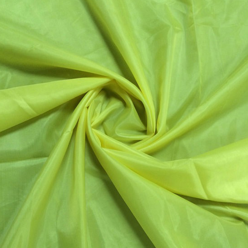 Wat zijn de meest voorkomende toepassingen voor polyester taft (190T/210T)?